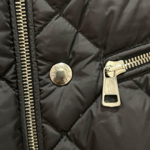 💎Han's house精品服飾💎 moncler Vulpie 防水 羽絨 騎士 外套 可手水洗 現貨 3 原價65600-3