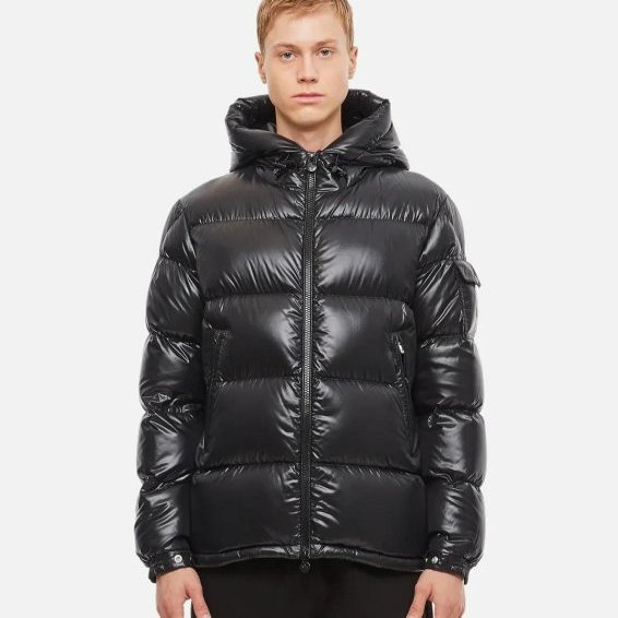💎Han's house精品服飾💎  moncler Ecrins 羽絨 連帽 外套 現貨 00 / 7大尺碼原價 67600-9