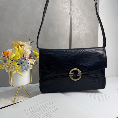 【赫蒂國際精品】 Gucci 黑色皮革翻蓋肩背包 vintage 二手 中古