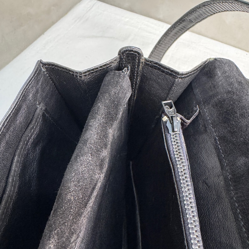 【赫蒂國際精品】 Gucci 黑色皮革翻蓋肩背包 vintage 二手 中古-26
