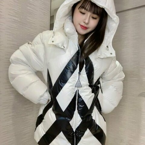 💎Han's house精品服飾💎 MONCLER Haine 羽絨 連帽 可拆 外套 現貨 6可手水洗 原價83500