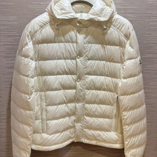 💎Han's house精品服飾💎 MONCLER Gliere 羽絨 連帽 外套 可手水洗 義大利製 白 現貨 M 原價61200-1