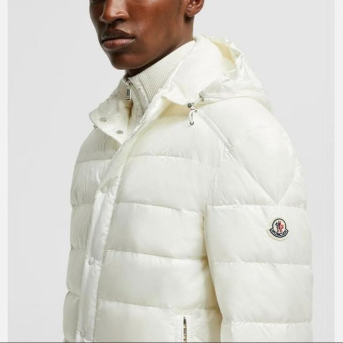 💎Han's house精品服飾💎 MONCLER Gliere 羽絨 連帽 外套 可手水洗 義大利製 白 現貨 M 原價61200-5