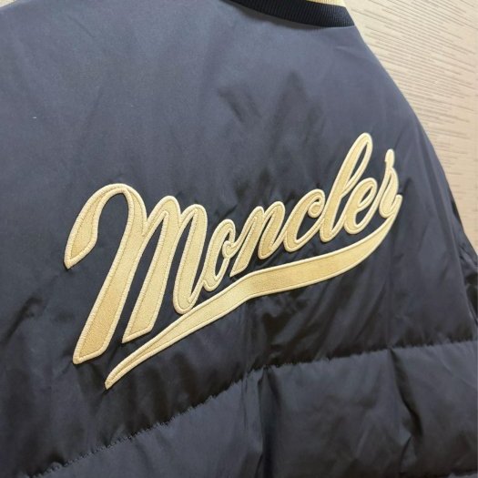 💎Han's house精品服飾💎 Moncler Lateltin 刺繡字 羽絨 棒球 外套 可水洗 現貨 5 原價70600-2