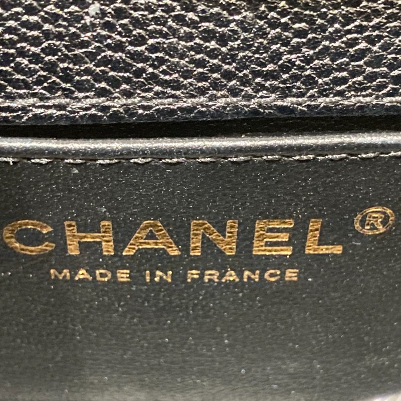 CHANEL 香奈兒 BOY MINI 山形紋迷你翻蓋包 荔枝牛皮 黑色 淺金釦-15