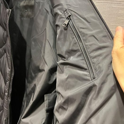 💎Han's house精品服飾💎 moncler Ubac 羽絨 外套 可水手洗 現貨 4 原價56600-5