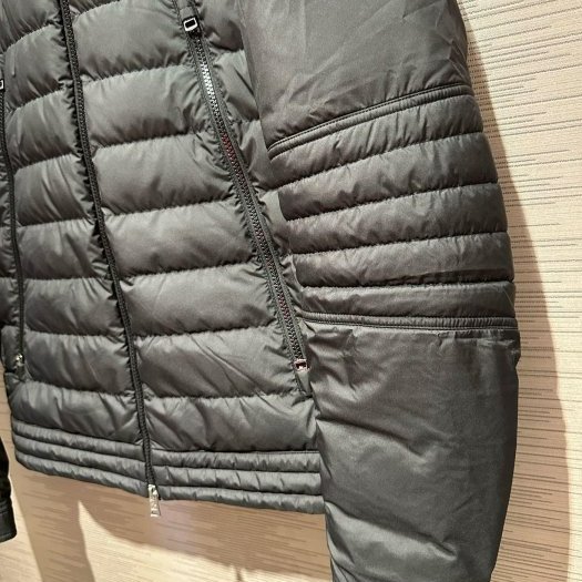 💎Han's house精品服飾💎  moncler Perial 羽絨 騎士 外套 可手水洗 現貨4 原價47700-5