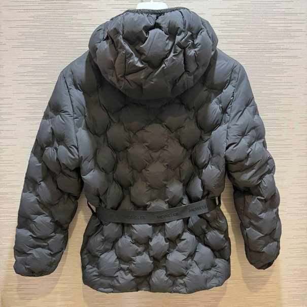 💎Han's house精品服飾💎 moncler Adonis 機能 連帽 羽絨 外套 現貨 M 原價70000-1