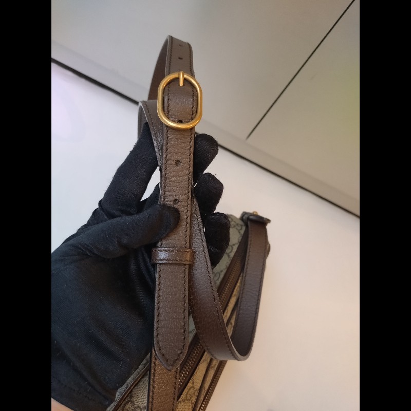 Gucci 咖皮邊印花PVC綠紅綠數層拉鍊斜背包-25