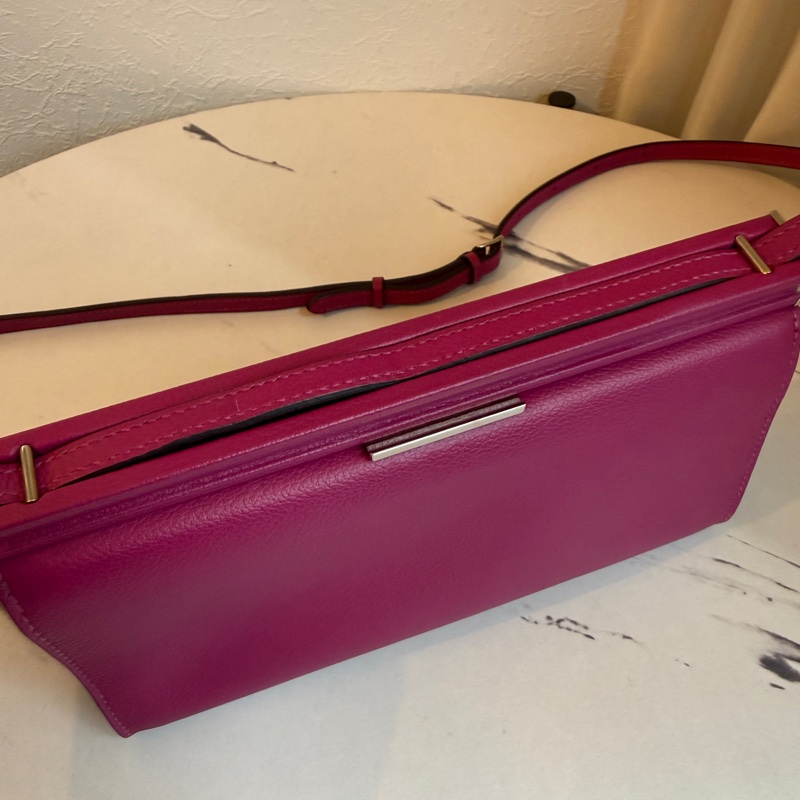 Hermes 真的很好看不要看他小小打開好裝斜背包-1