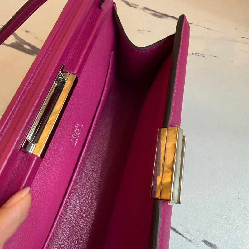 Hermes 真的很好看不要看他小小打開好裝斜背包-10