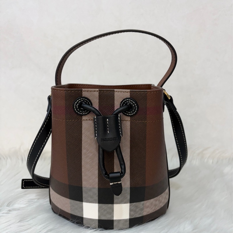 Burberry 8112238 經典格紋水桶包 手提包 側背包 斜背包-0