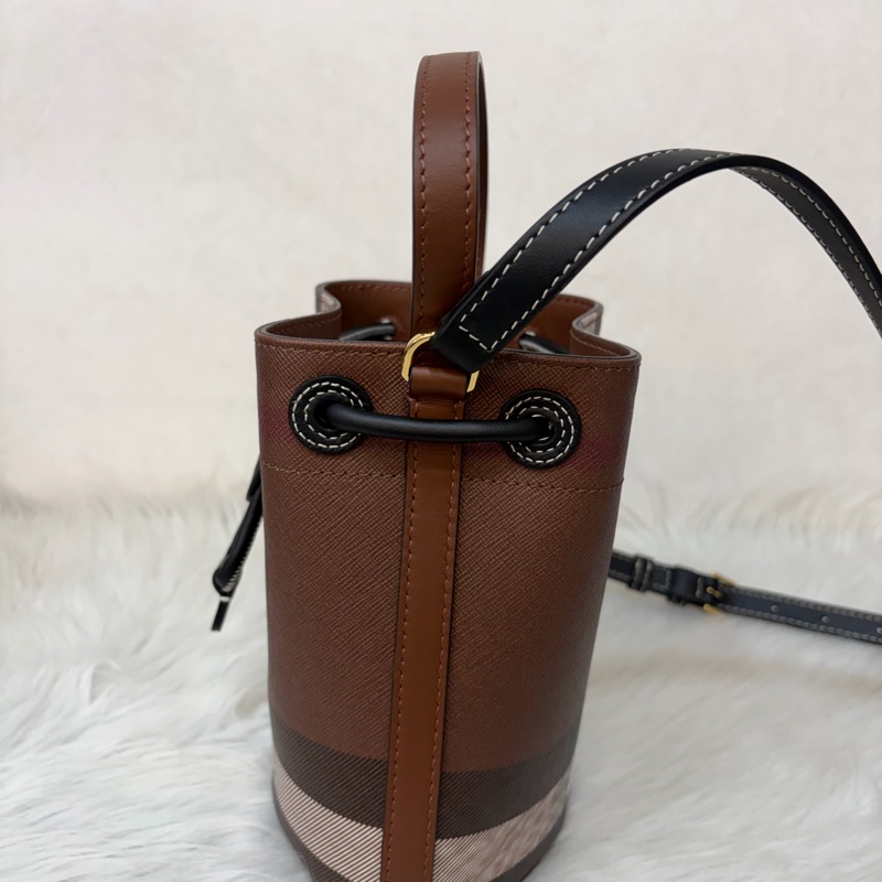 Burberry 8112238 經典格紋水桶包 手提包 側背包 斜背包-3