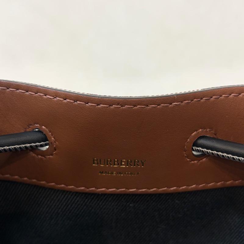 Burberry 8112238 經典格紋水桶包 手提包 側背包 斜背包-17