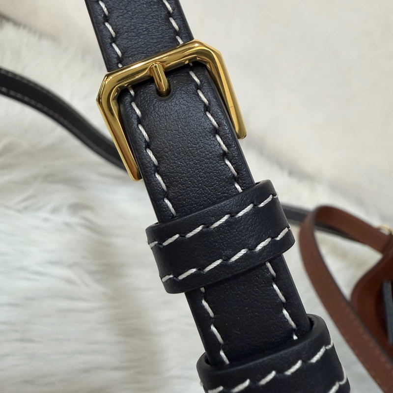 Burberry 8112238 經典格紋水桶包 手提包 側背包 斜背包-26