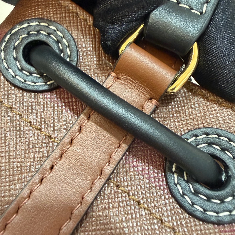 Burberry 8112238 經典格紋水桶包 手提包 側背包 斜背包-41