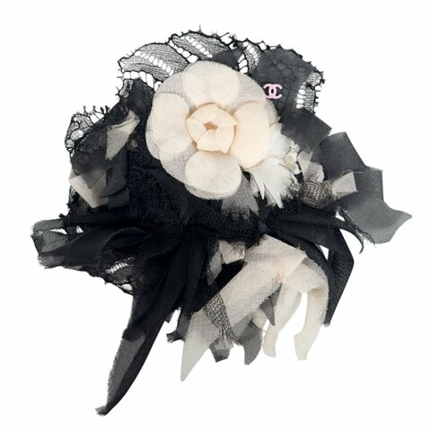 CHANEL CC 山茶花 胸針