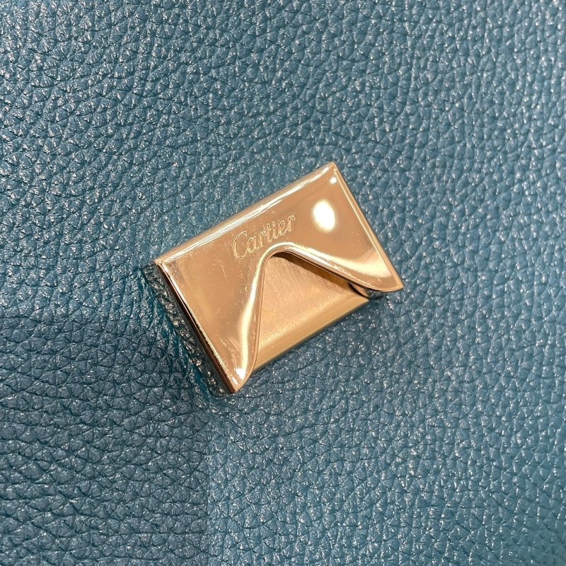 CARTIER 卡地亞 PANTHERE DE CARTIER 美洲豹鏈帶包 皮革 湖水綠 金釦-13