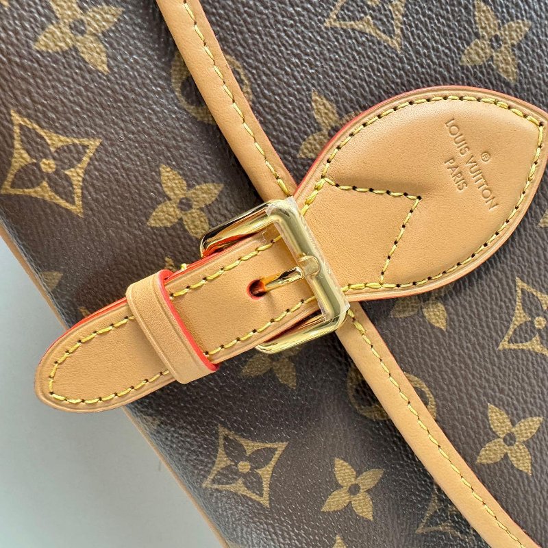LV Diane 老花 刺繡 雙背帶 磁扣 馬鞍包 法棍包 M45985-4