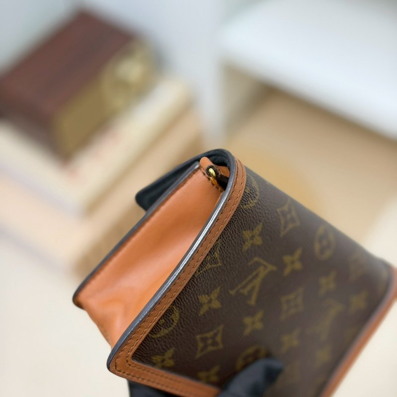 🏷LV 路易威登．Dauphine 達芙妮 woc M68746 芯片款-10