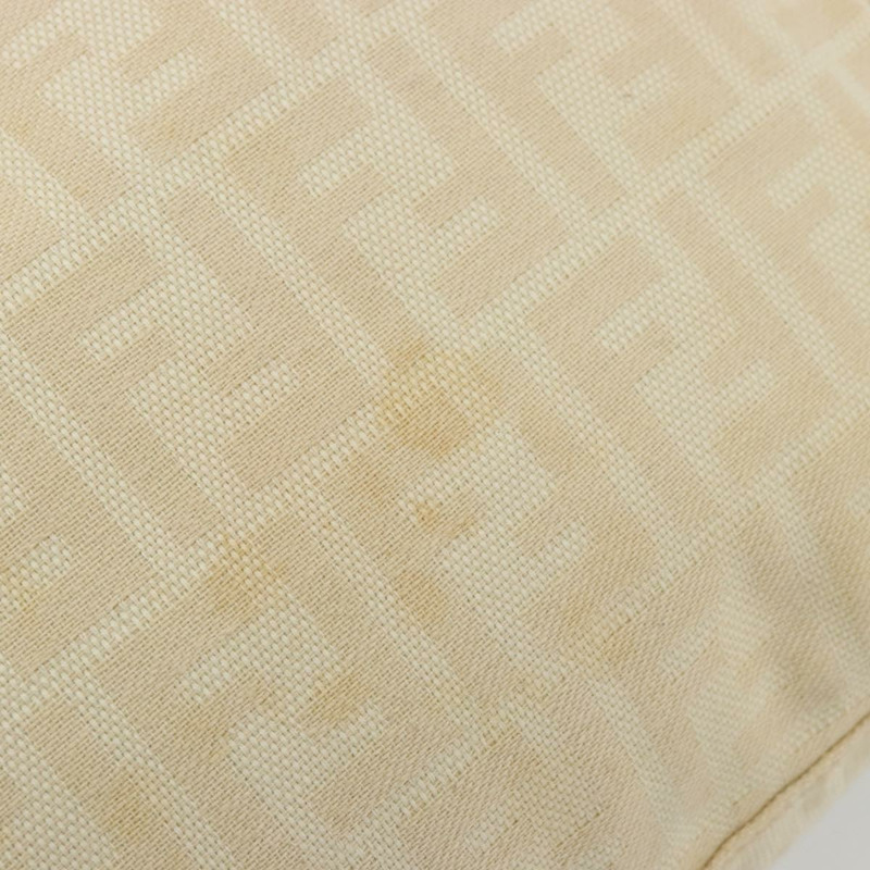 【日本直送】FENDI Zucca 帆布 Mamma Baguette 單肩包米色銀色正品 ep14613A-8