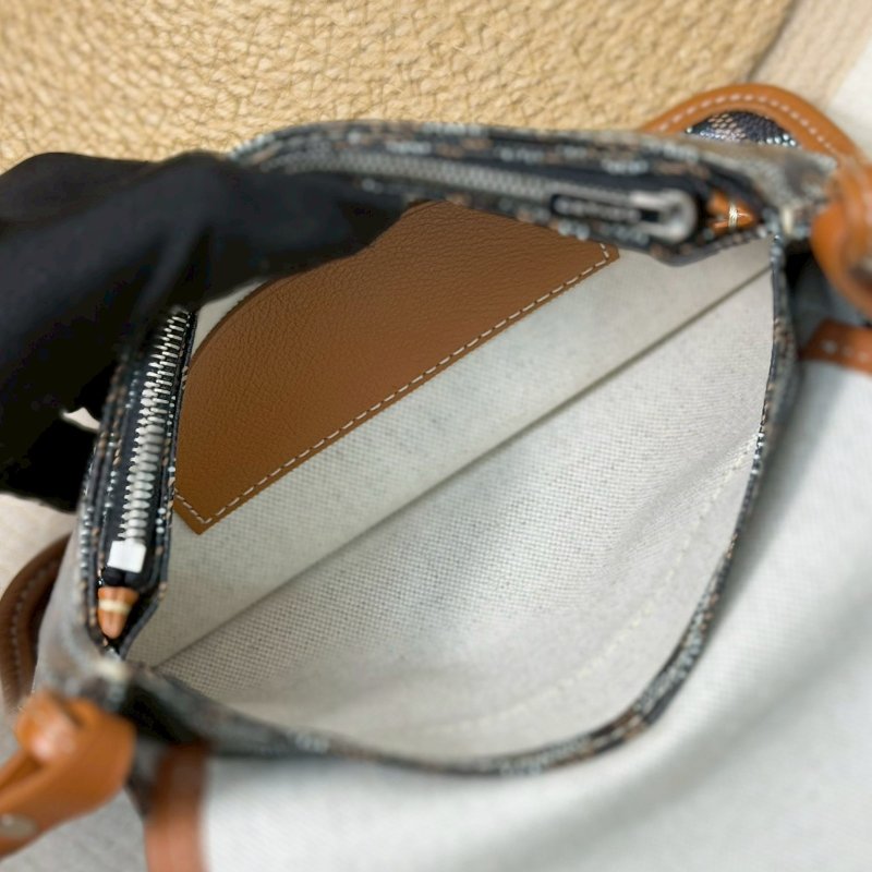 🏷Goyard 高雅德 ．Plumet 信封包-19