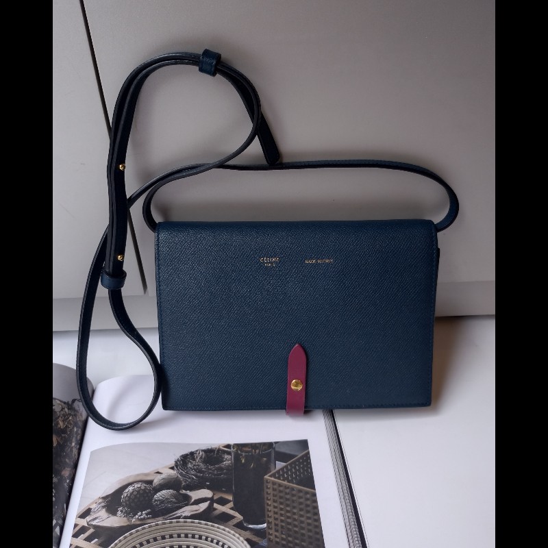 Celine 深藍皮革紅皮釦斜背小包-0
