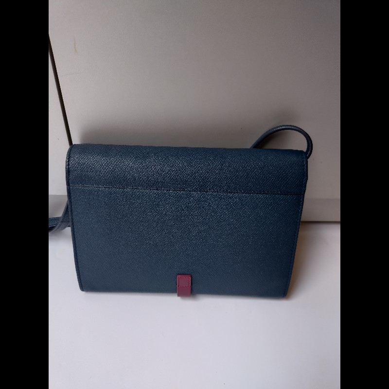 Celine 深藍皮革紅皮釦斜背小包-5