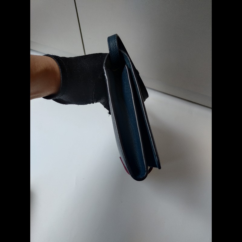 Celine 深藍皮革紅皮釦斜背小包-7