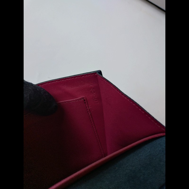 Celine 深藍皮革紅皮釦斜背小包-18