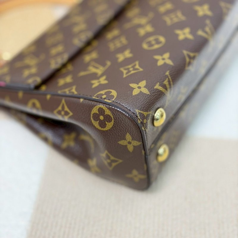 （激新！適合送禮❤️）🏷LV 路易威登．Cluny BB 兩用仕女包 M42738-4
