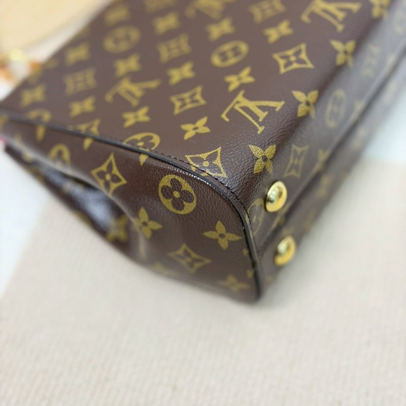 （激新！適合送禮❤️）🏷LV 路易威登．Cluny BB 兩用仕女包 M42738-6