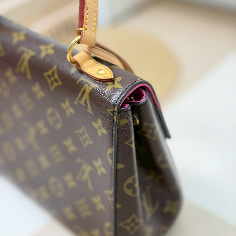 （激新！適合送禮❤️）🏷LV 路易威登．Cluny BB 兩用仕女包 M42738-11