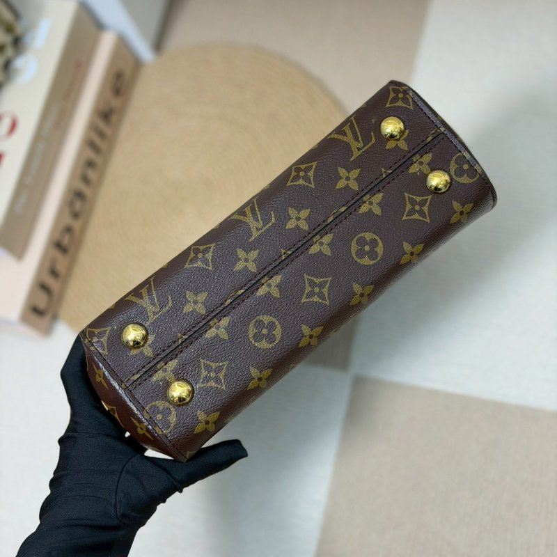 （激新！適合送禮❤️）🏷LV 路易威登．Cluny BB 兩用仕女包 M42738-12