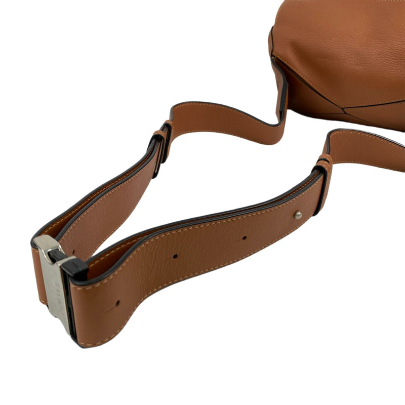 △ LOEWE 羅意威 Brown Calfskin Puzzle Waist Bag 啡色小牛皮腰包-267010006-18