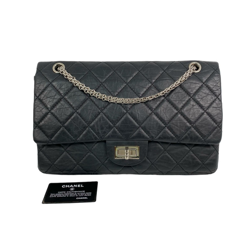 △ CHANEL 香奈兒 Black Aged Calfskin 2.55 Silver Tone Metal 30CM Double Flap Mobile Art Hong Kong 2008 Karl Lagerfield No.11 Chain Shoulder Bag 黑色舊化小牛皮2.55銀色金屬30CM No.11鎖鏈肩背包-267010078-0