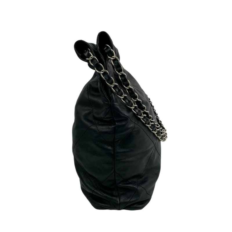 △ CHANEL 香奈兒 Black Calfskin Silver Tone Metal 22 Bag Chain Shoulder Bag 黑色小牛皮銀色金屬鎖鏈肩背包-267010357-3