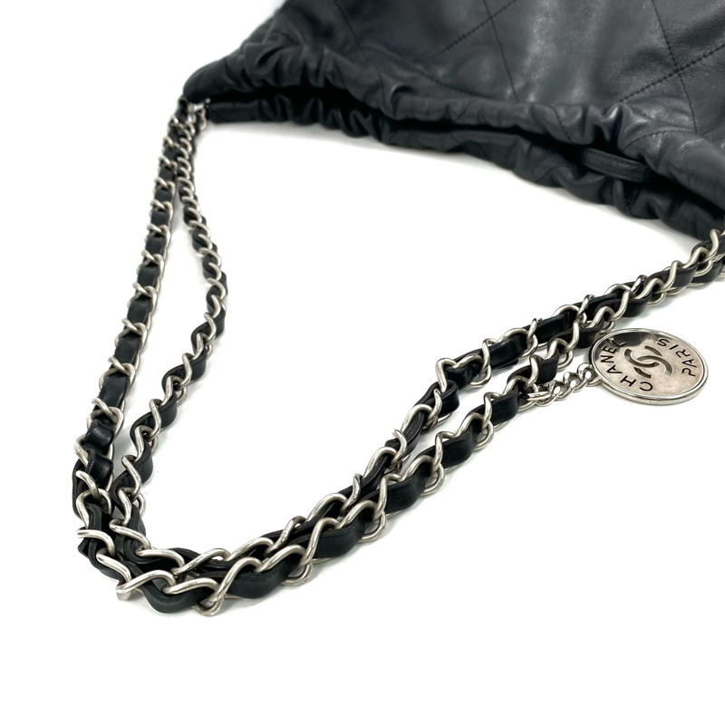 △ CHANEL 香奈兒 Black Calfskin Silver Tone Metal 22 Bag Chain Shoulder Bag 黑色小牛皮銀色金屬鎖鏈肩背包-267010357-12