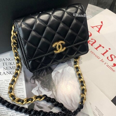 CHANEL 新款 黑金 小羊皮 雙色鍊 斜挎 現貨   WOC 口蓋包 AP2733