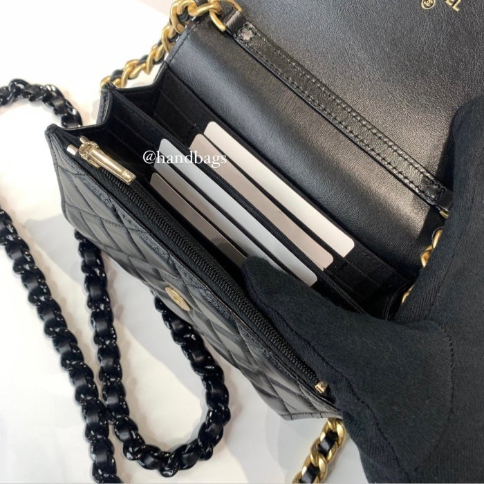 CHANEL 新款 黑金 小羊皮 雙色鍊 斜挎 現貨   WOC 口蓋包 AP2733-2
