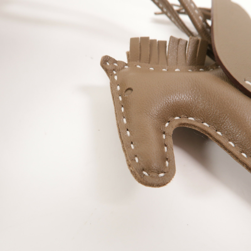 HERMES Milo/Swift皮革Rodeo Pegase PM掛飾Etoupe-10