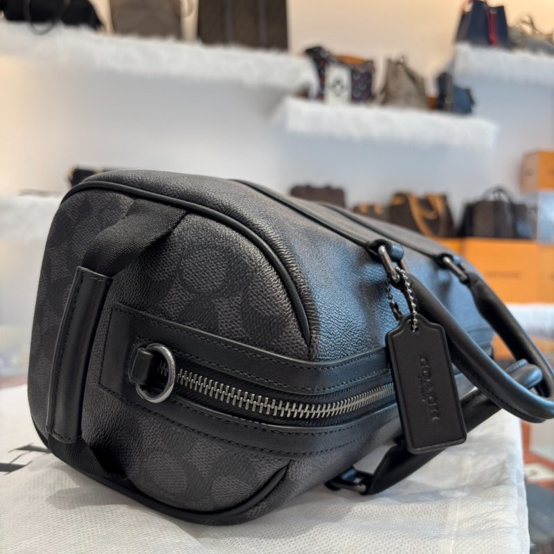 Coach經典老花VENTURER 27號斜背手提行李袋-5