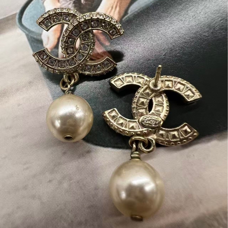 Chanel Gold Pearl Earrings-1