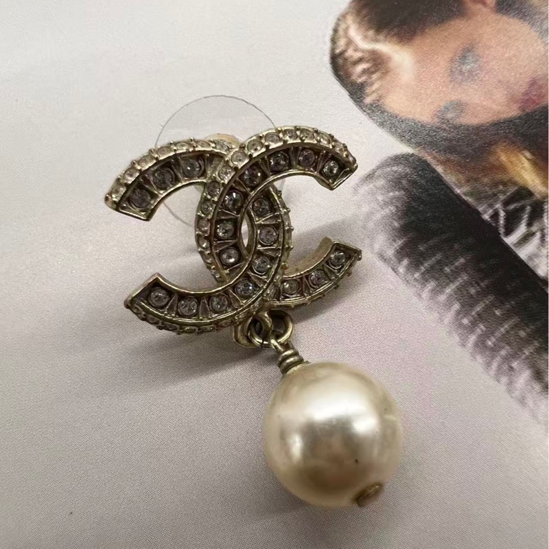 Chanel Gold Pearl Earrings-2