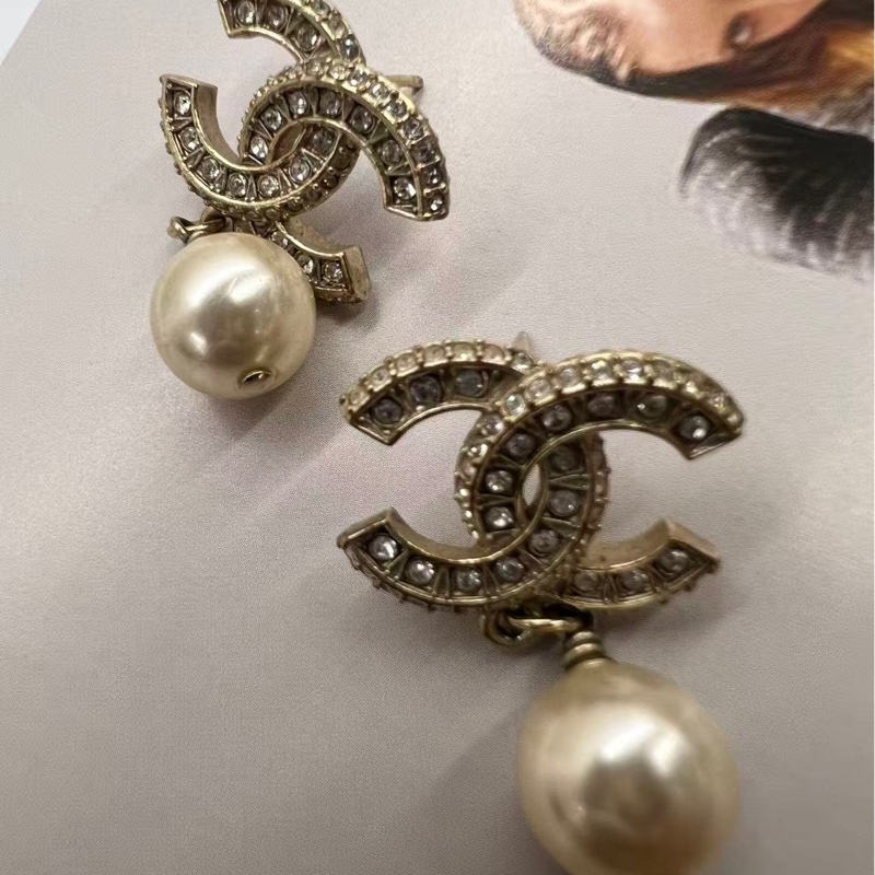 Chanel Gold Pearl Earrings-6