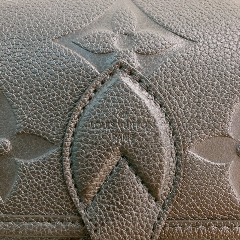 MS0726 Louis Vuitton 路易威登 戴安娜 牛皮 黑色 金扣 Diane Calfskin Black x GHW-11
