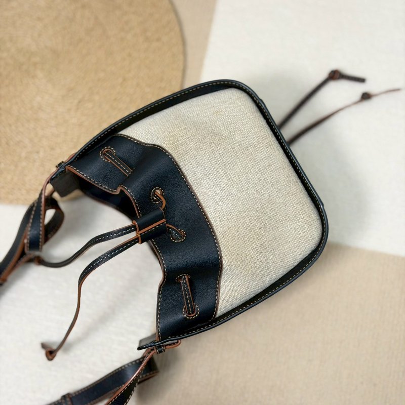 🏷Loewe 羅意威．Mini Hammock 吊床包/客人寄賣-2