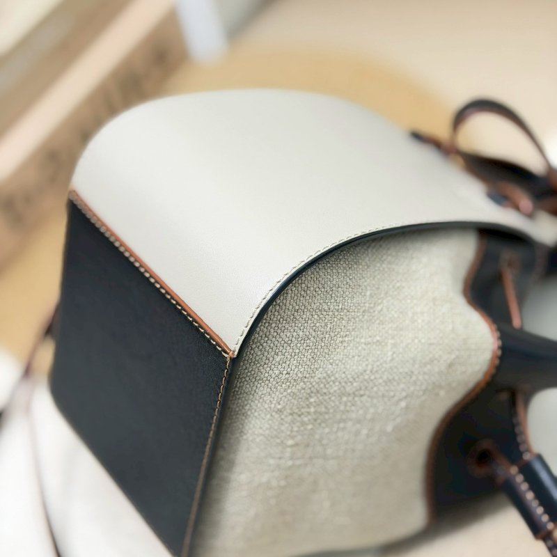 🏷Loewe 羅意威．Mini Hammock 吊床包/客人寄賣-5