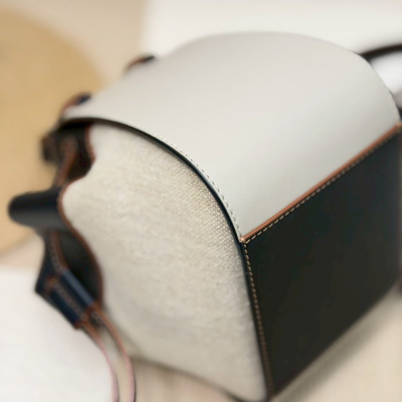 🏷Loewe 羅意威．Mini Hammock 吊床包/客人寄賣-6
