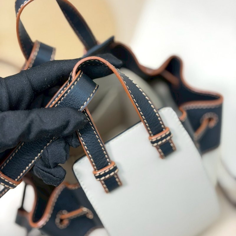 🏷Loewe 羅意威．Mini Hammock 吊床包/客人寄賣-19